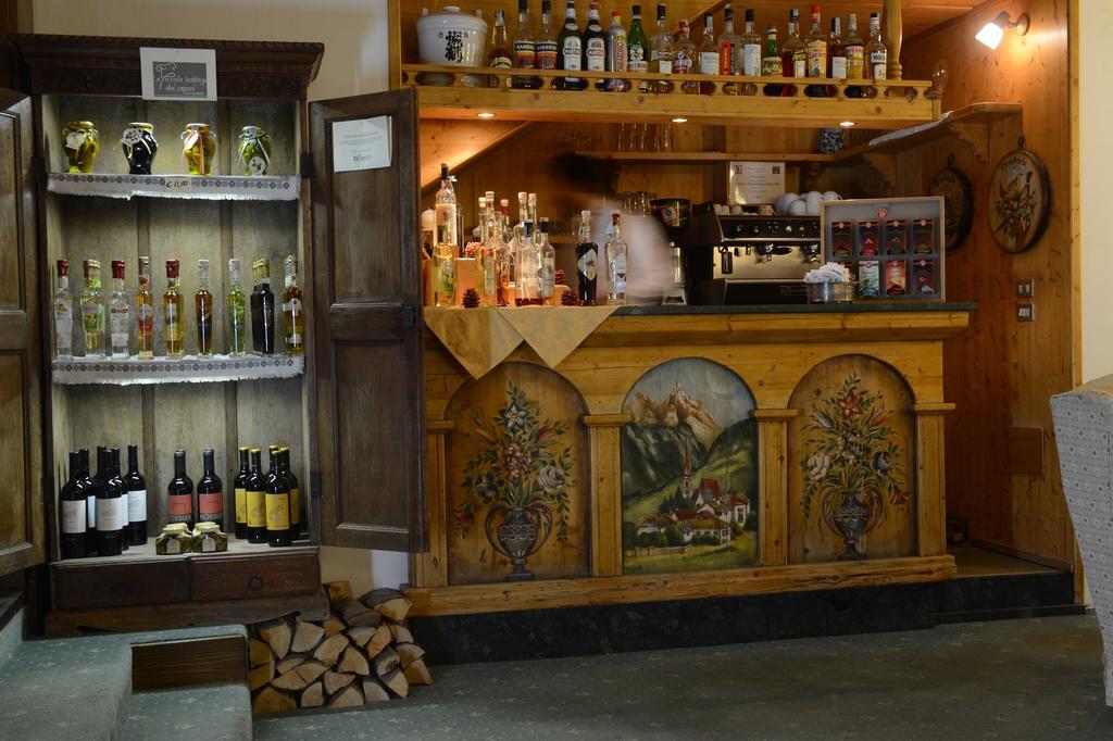 Hotel Margherita Сан-Мартино-ди-Кастроцца Экстерьер фото
