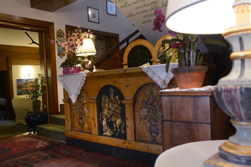 Hotel Margherita Сан-Мартино-ди-Кастроцца Экстерьер фото